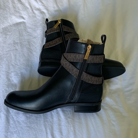 NWOT Michael Kors Rory Faux Leather Ankle Boots - Picture 6 of 14